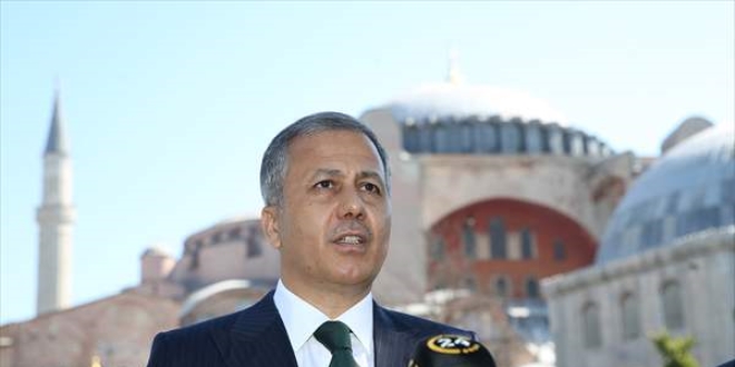 İstanbul Valisi'nden Ayasofya hazırlıkları açıklaması