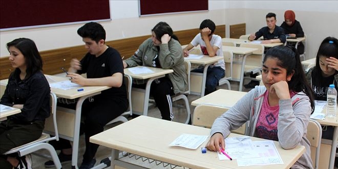 MEB, öğrenci nakil işlemlerini başlattı