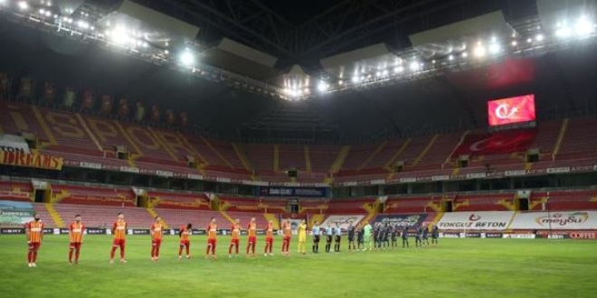 Kayserispor 5 yıl aradan sonra Süper Lig'e veda etti