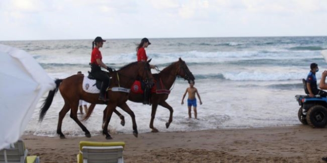 Jandarmadan plajlarda koronavir�s denetimi