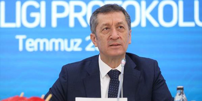 Bakan Selçuk'tan okulların açılması ile ilgili açıklama