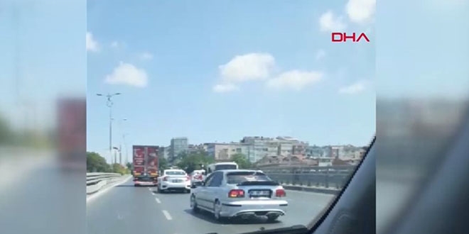 D���n konvoyundan ak�lalmaz g�r�nt�ler kamerada