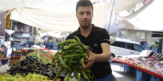 Sivri biberin fiyat� �stanbul'a gelene kadar 4 kat�na ��k�yor