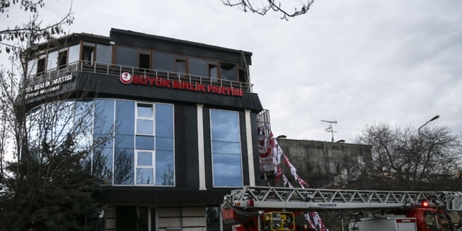 BBP'li iki Belediye Başkanı partisinden istifa etti
