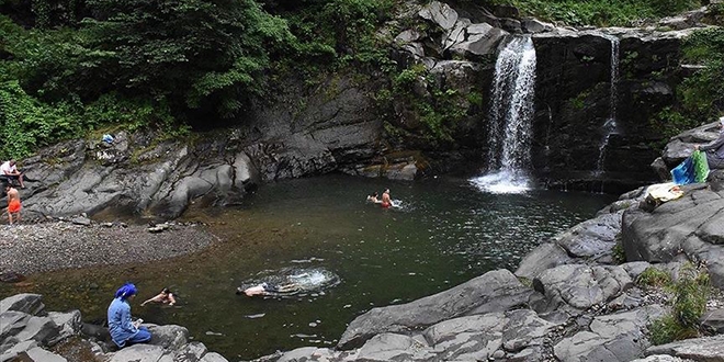 Do�as�yla cezbeden �iseli �elalesi misafirlerini a��rl�yor