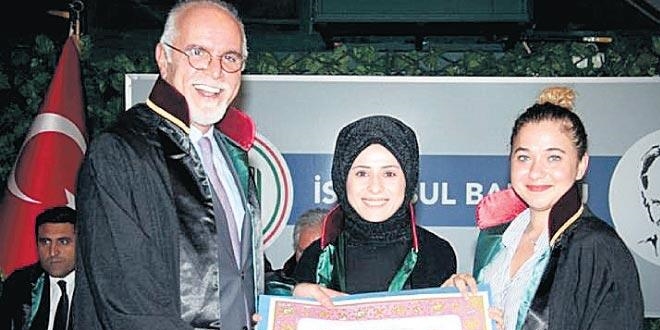 CHP PM'nin başörtülü üyesi: İnsanları kategorize etmek kadına şiddettir