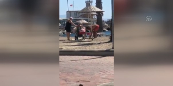 Engelliye yardımın videosu yürekleri ısıttı