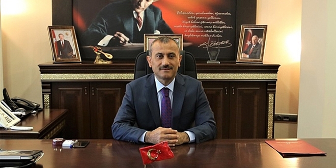 Bu ilde kamuda kolonya dışında bütün ikramlar kaldırıldı
