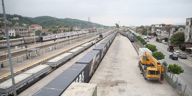 Çin'den yola çıkan blok tren Türkiye'ye ulaştı