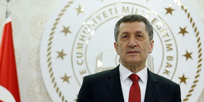 Bakan Selçuk'tan fedakar öğretmenlere teşekkür telefonu