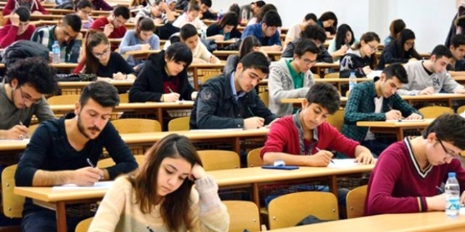 Tekstil mühendisliğini seçen öğrencilere karşılıksız burs