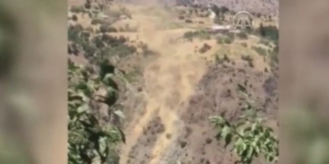 Malatya'da deprem anında oluşan korkutan görüntü