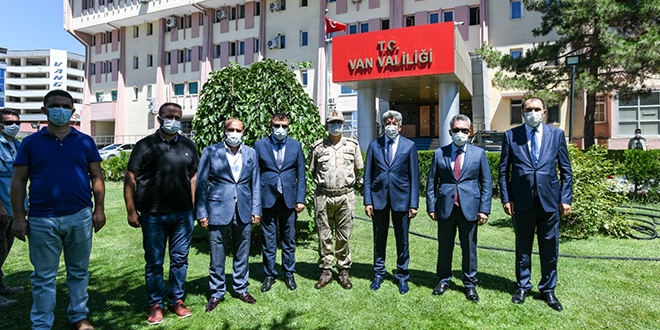 Van Valisi: Yoğun bakım servisimizde ciddi bir artış var