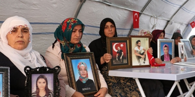 ocuk karan PKK, annelerin kararllyla zlyor