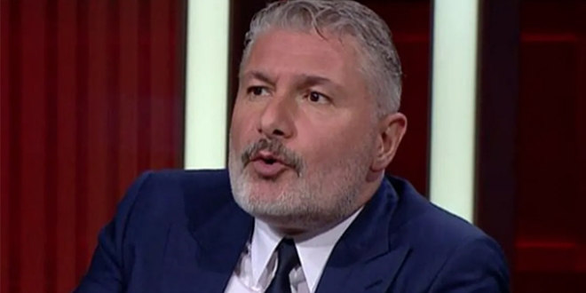 Havuzlu villasından, mültecilerle dalga geçen profesöre tepki