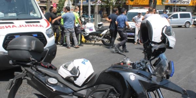 Aydın'da trafik kazası: 2 polis memuru yaralandı
