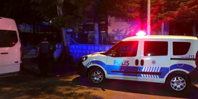 3. kattan düşen emekli öğretmen hayatını kaybetti