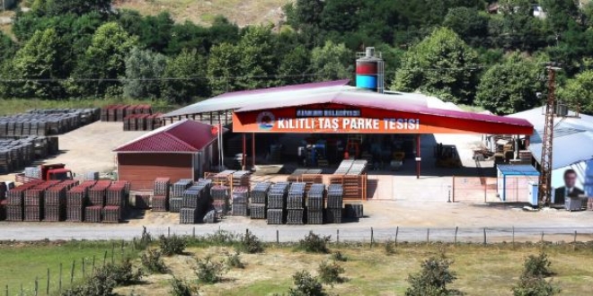 Belediyenin orta�� olan �irkette ak�l almaz h�rs�zl�k: 6 g�zalt�