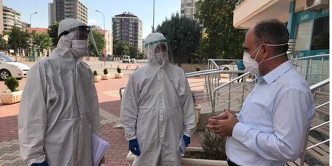 'Öğretmen-polis omuz omuza' salgınla mücadelede hasta takibinde