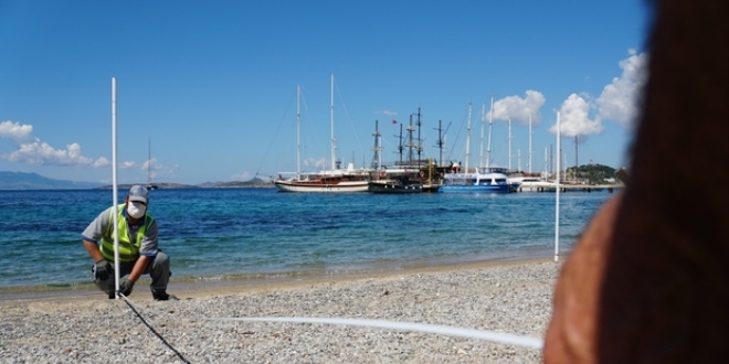 Sinop'ta bir plaj koronavirs tedbirleri kapsamnda kapatld