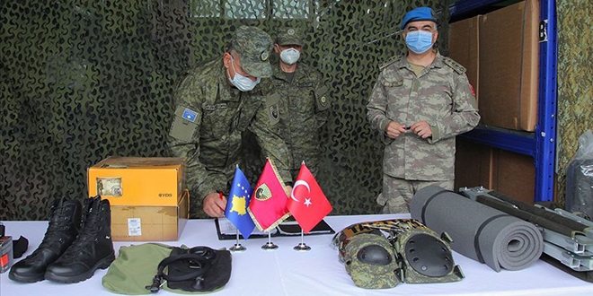 Türkiye'den Kosova ordusuna hibe