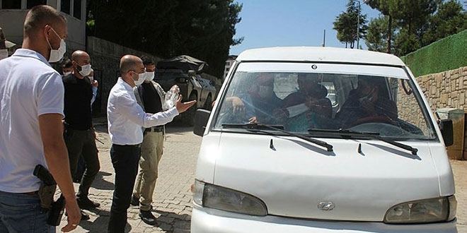 Kaymakam böyle sitem etti: İnsanlar ölüyor, Allah rızası için...