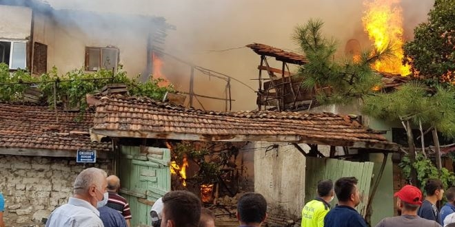 Acı haberi Vali açıkladı, yangında 5 kişi hayatını kaybetti