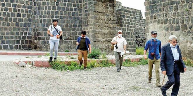 Alparslan'�n izinde: �anl� zaferin yeri belirleniyor