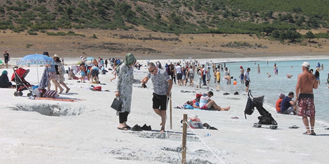 Salda G�l�'nde �amur �ukuruna girene ceza