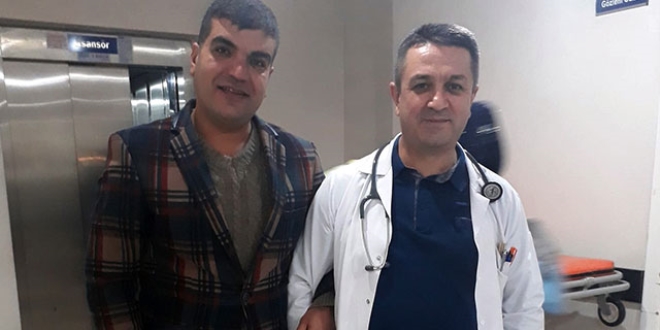 Koronavir�sten �len doktorun ye�eni: �zveriyle �al��t�