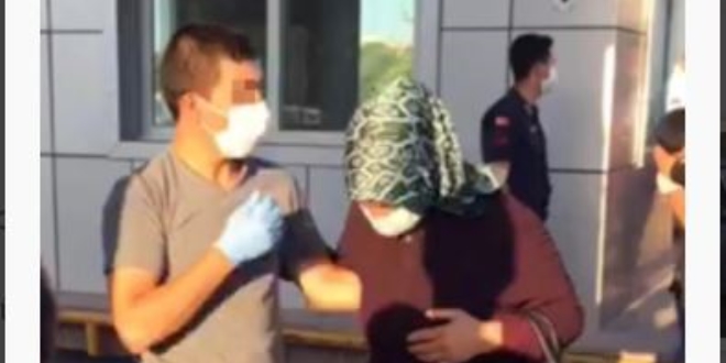 Annesini korumak için babasını öldüren gence ilk celsede tahliye