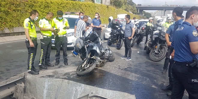 TEM'de kaza yapan yunus polisleri ağır yaralandı