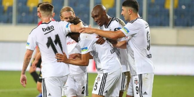 Bakan Kasapoğlu, Beşiktaş maçının şifresiz yayınlanacağını açıkladı