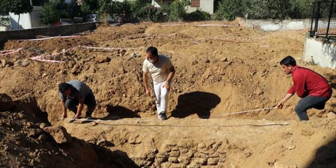 Aydn'da inaat kazs almalarnda 1600 yllk sur duvar bulundu