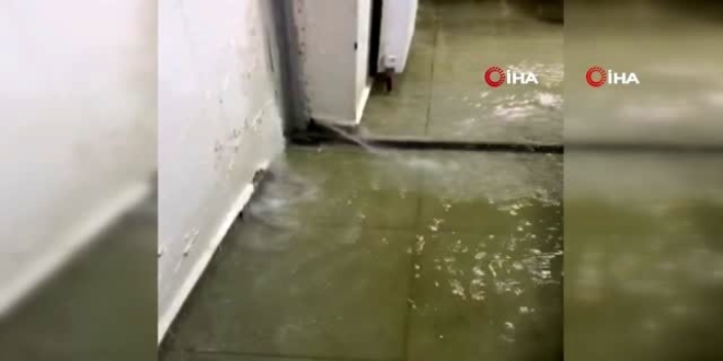 Yeni yapılan proje okulu sular altında kaldı