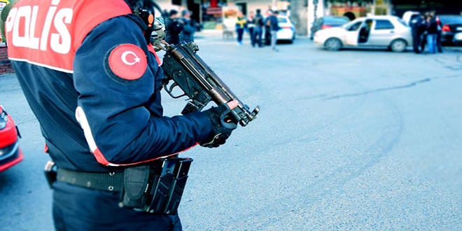 'Trkiye Geneli Narkotik Uygulamas'nda aranan 642 kii yakaland