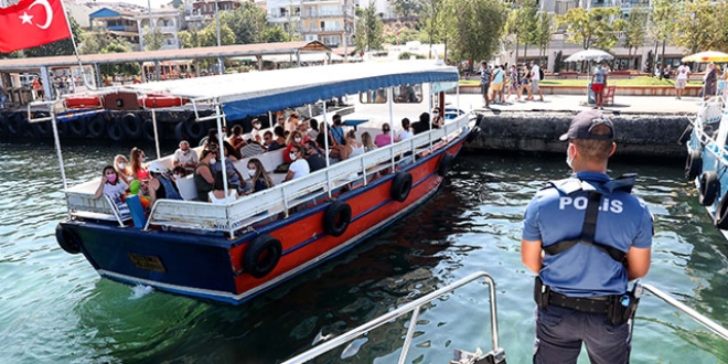 Deniz polisinden Adalar çevresinde 'deniz taksi' denetimi
