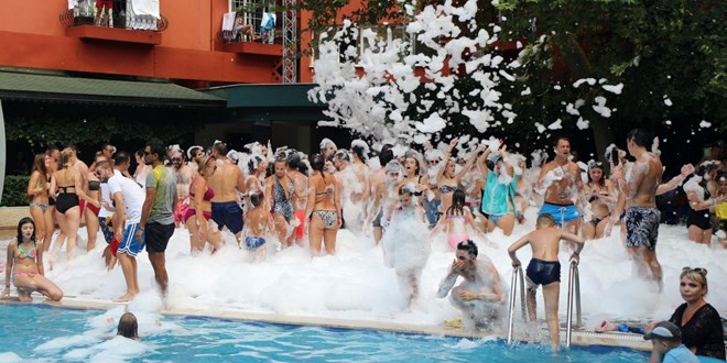 Antalya'da köpük partileri yasaklandı
