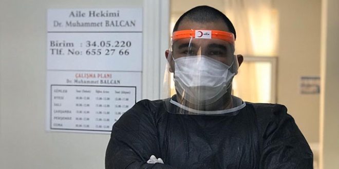 'Doktor olmanın bedelini babamı mezara koyarak ödedim'