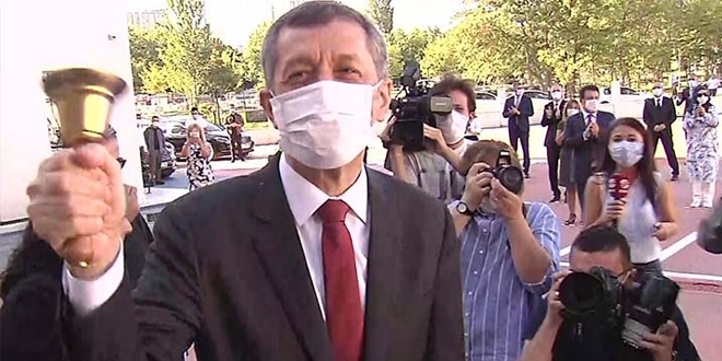 Yeni eğitim-öğretim yılı uzaktan eğitimle başladı