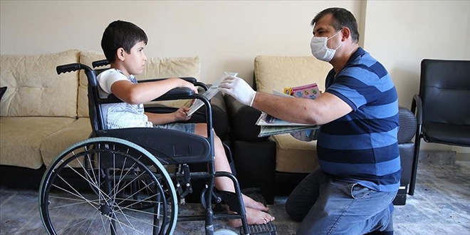 Dernek kurdu, 30 bin kitabı köydeki çocuklarla buluşturdu