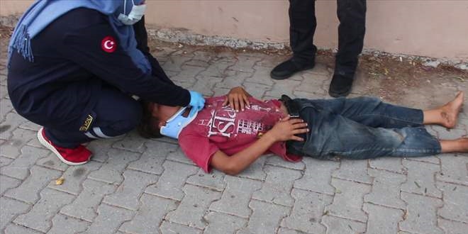 Adana'da 10 yaşındaki çocuğu sopayla döven kişi gözaltına alındı