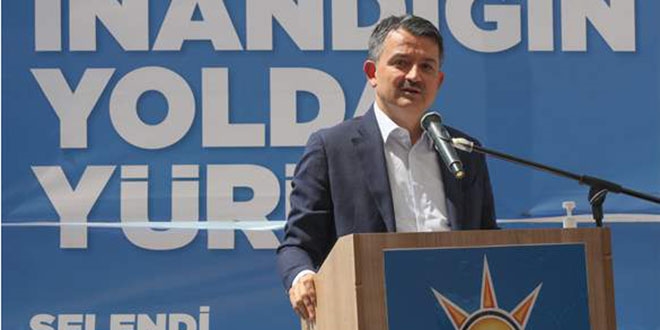 'Üzümde muhalefetin bile aklından geçmeyen fiyatları açıkladık'