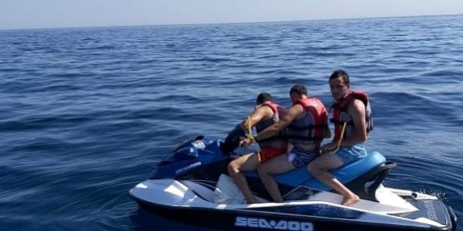 Yunan askerleri, FETÖ'cü eski askerleri gasp etmiş