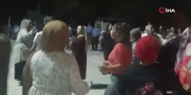 Virüs kapan yeni gelin, düğünlere katıldı köy karantinaya alındı