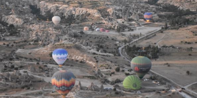 Kapadokya'daki balonlar kurallara uygun havalanıyor