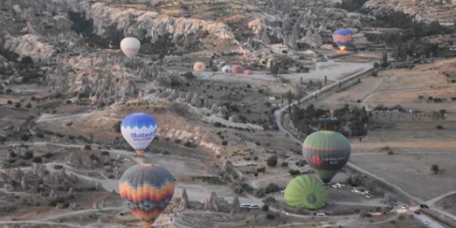 Kapadokya'daki balonlar kurallara uygun havalanyor