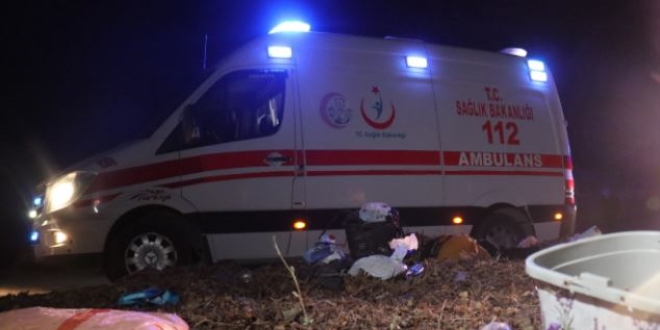 Sakarya'da işçileri taşıyan traktör devrildi: 21 yaralı
