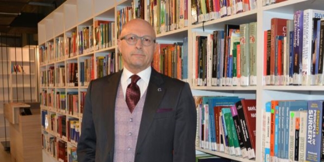 Erol Mütercimler, çirkin sözler için özür diledi
