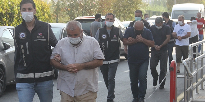 O memurun 35 taşınmazı, 2 milyon lira hesap hareketi çıktı